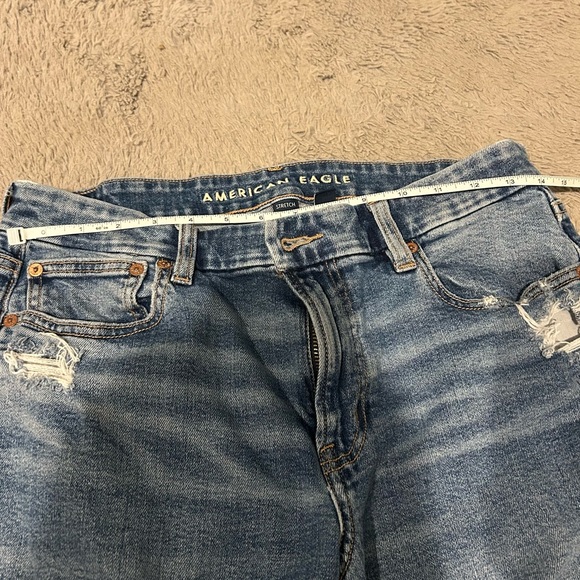 AE Curvy Straight Jeans - Picture 4 of 11